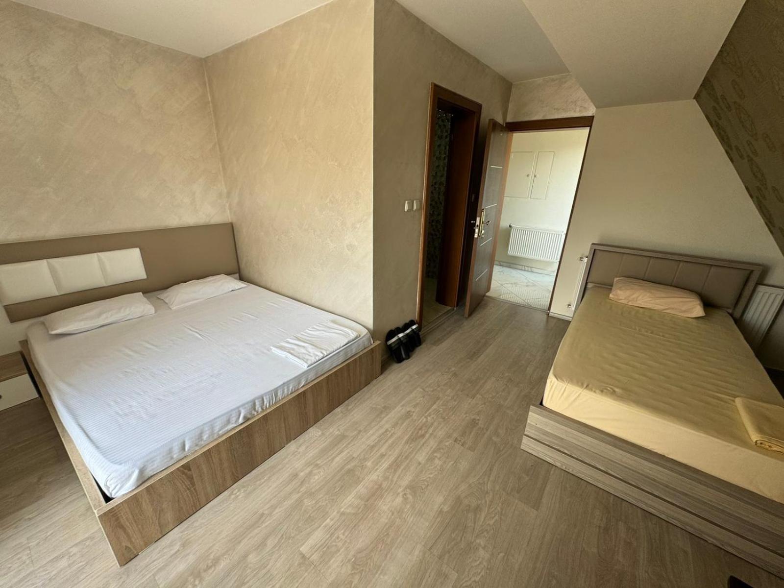 Hotel Pashtriku Gjakova Екстер'єр фото