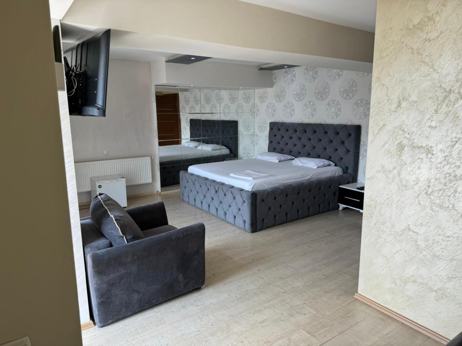 Hotel Pashtriku Gjakova Екстер'єр фото