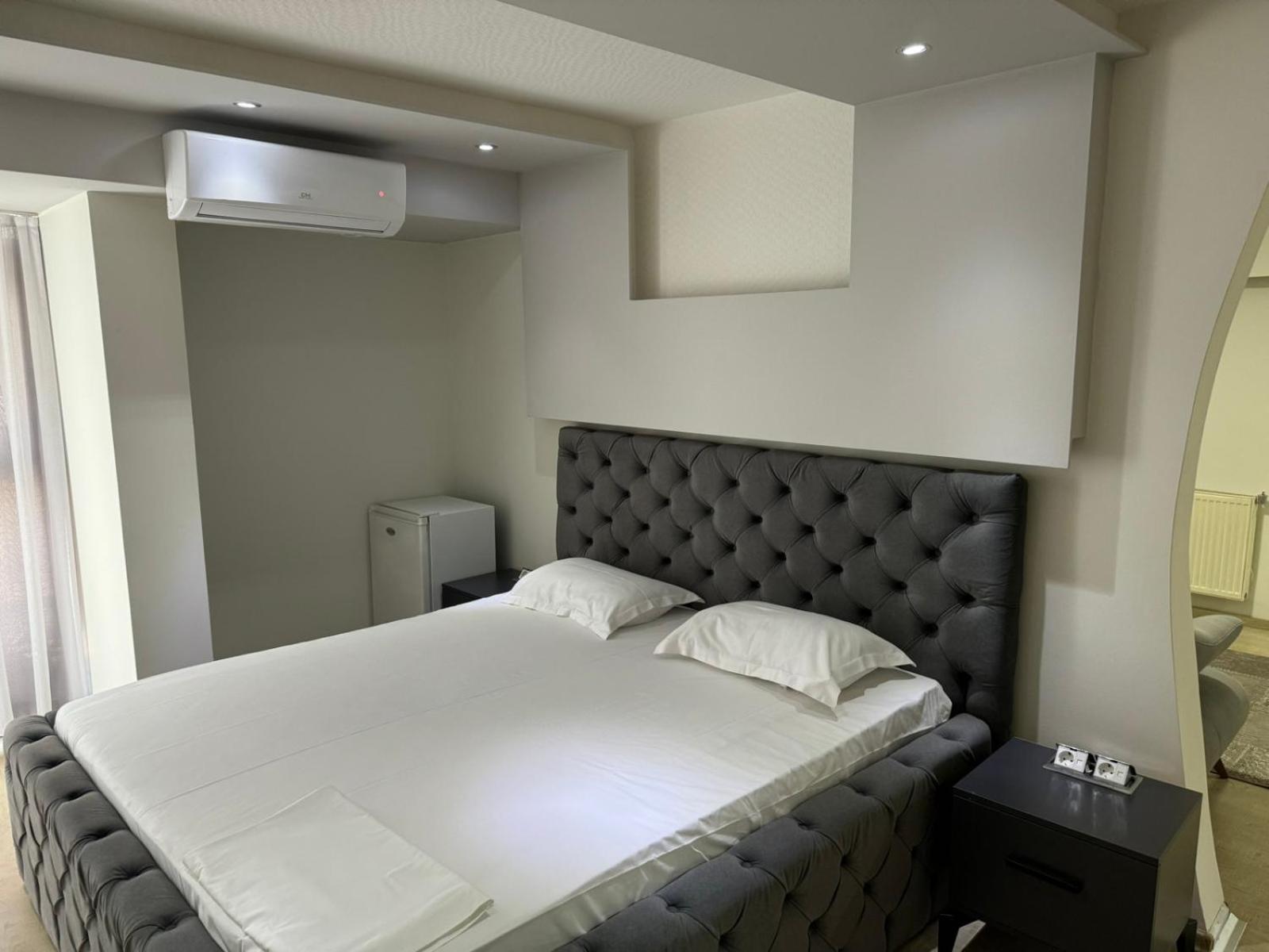 Hotel Pashtriku Gjakova Екстер'єр фото