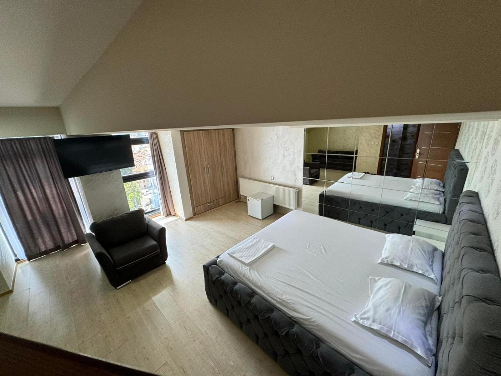 Hotel Pashtriku Gjakova Екстер'єр фото