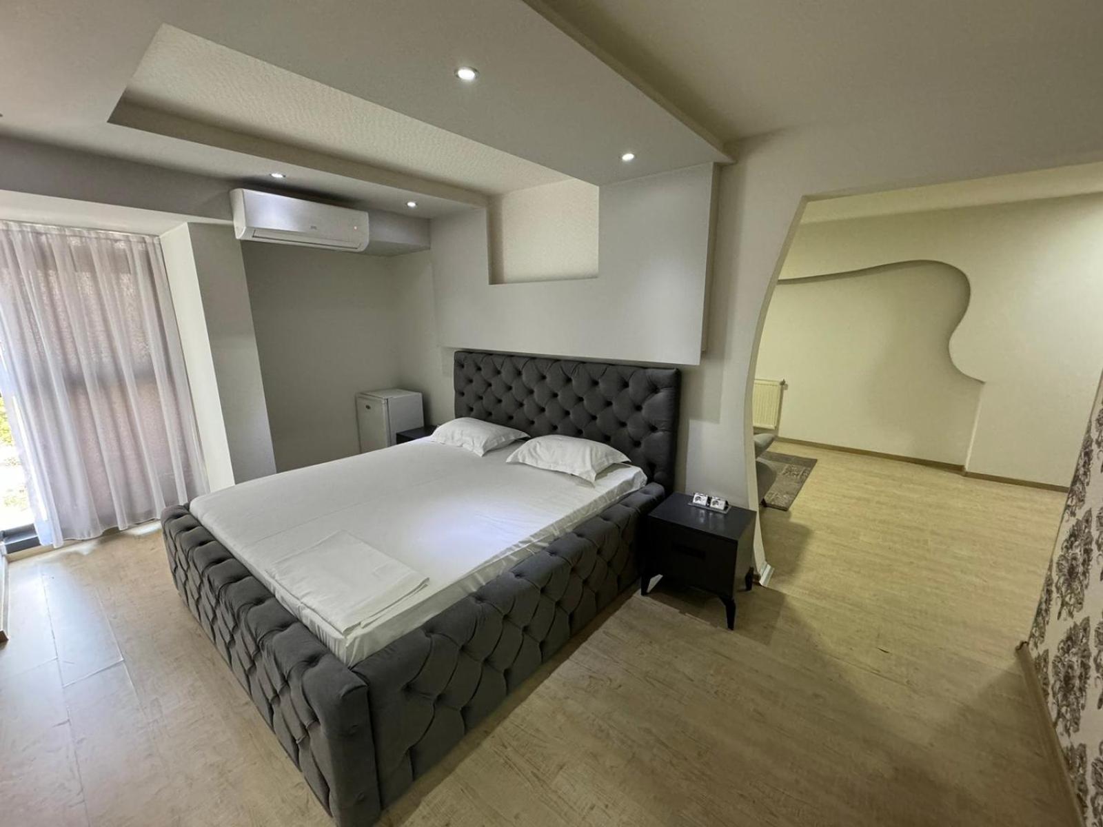Hotel Pashtriku Gjakova Екстер'єр фото